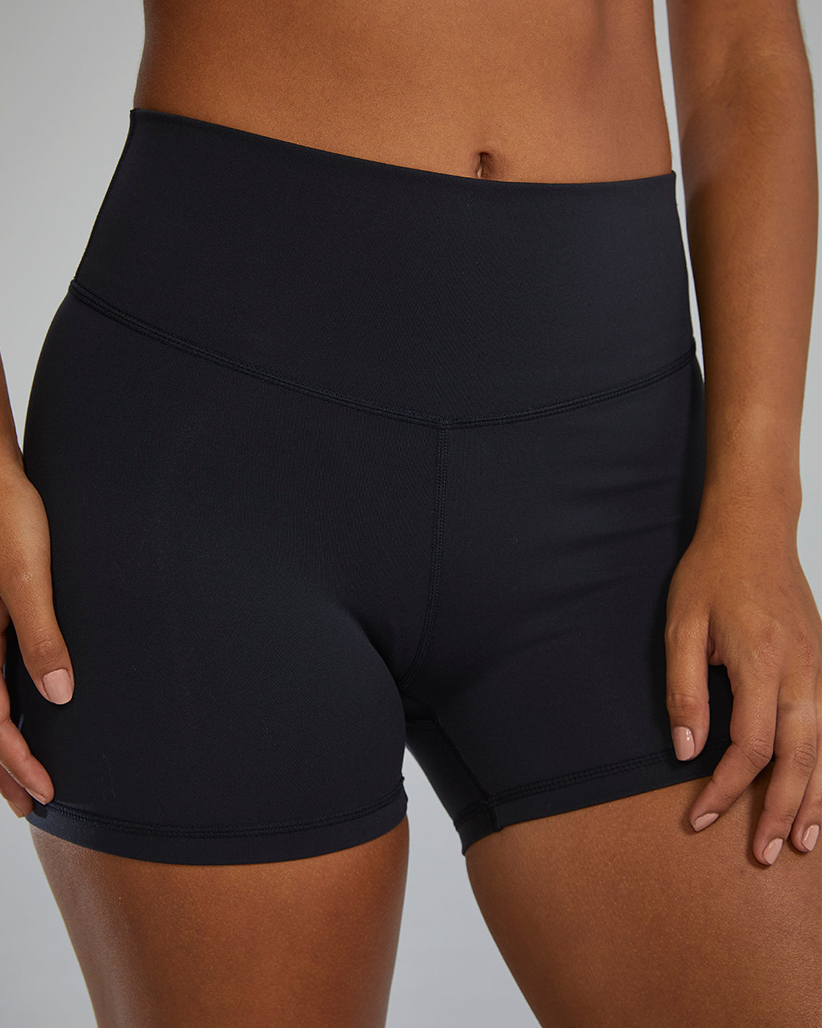 Black TYR Joule Elite™ Women's High-Rise 3.25" Short