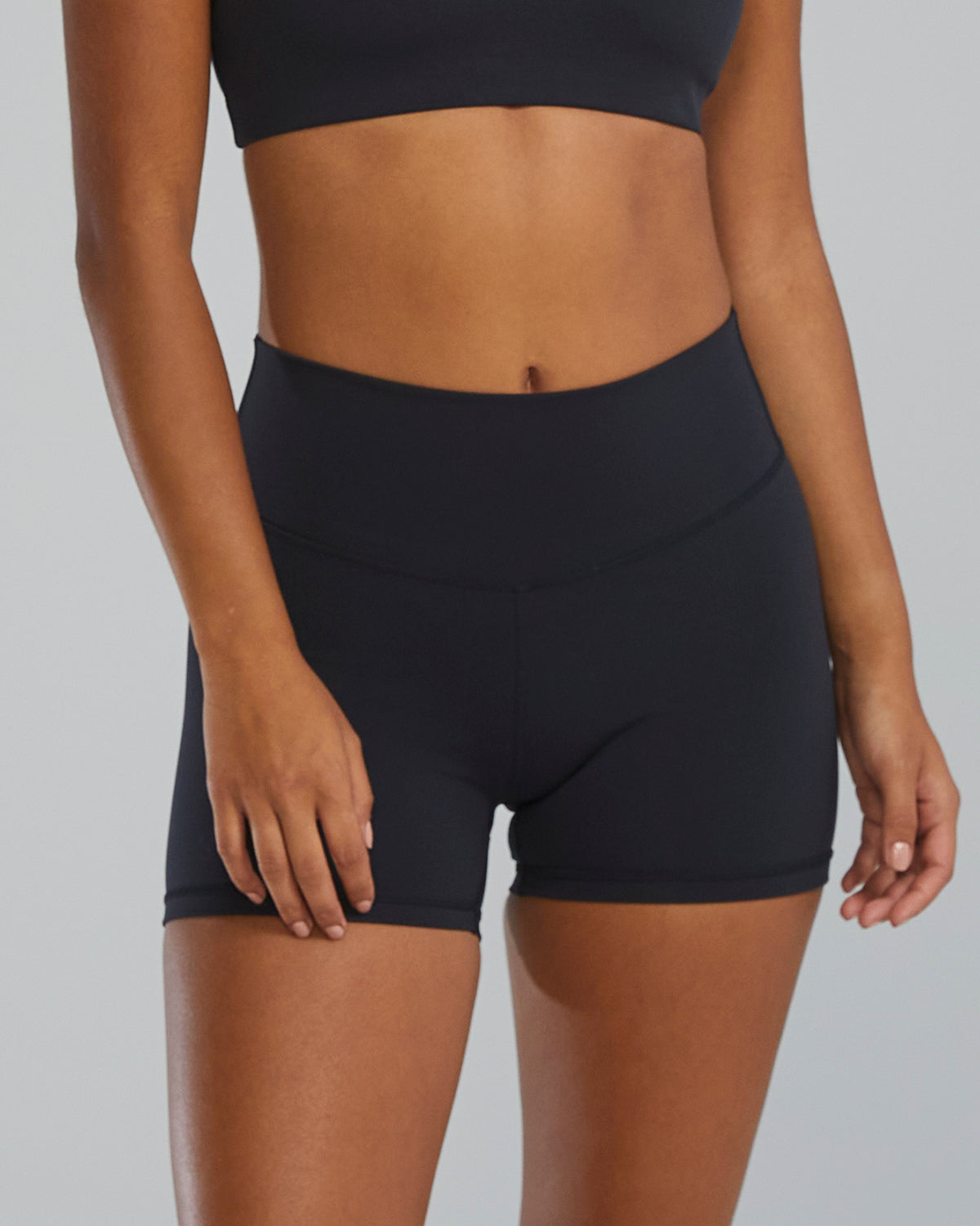 Black TYR Joule Elite™ Women's High-Rise 3.25" Short
