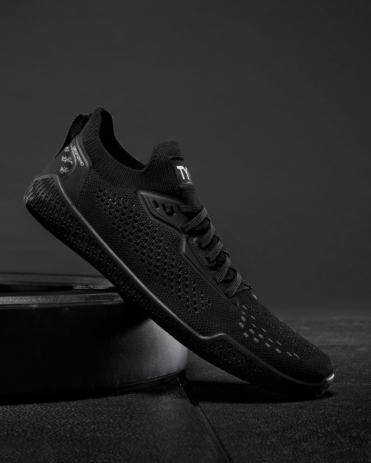 TYR DropZero Barefoot Trainer Laces Black