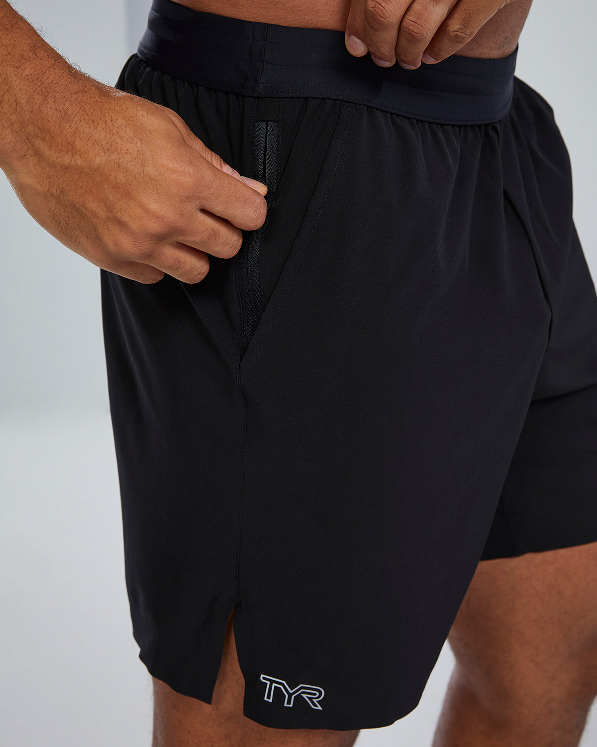 Men Unbroken Shorts 7” - Black